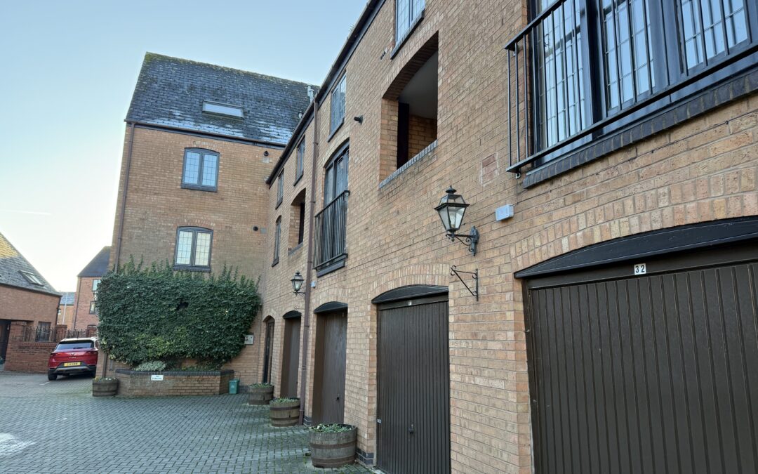 Rookes Court, Stratford Upon Avon, CV37 0TJ